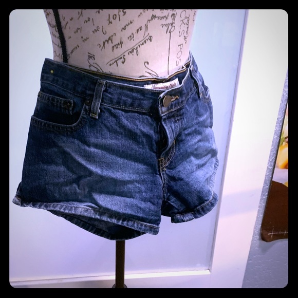 #1220 Abercrombie & Fitch Jean shorts - Picture 1 of 4